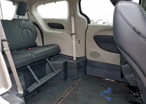 2018 Chrysler Pacifica Touring L z USA, uszkodzony, nr VIN 2C4RC1BG8JR314923